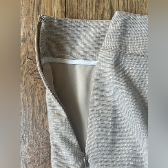 (8) White House Black Market beige skirt - Picture 4 of 8